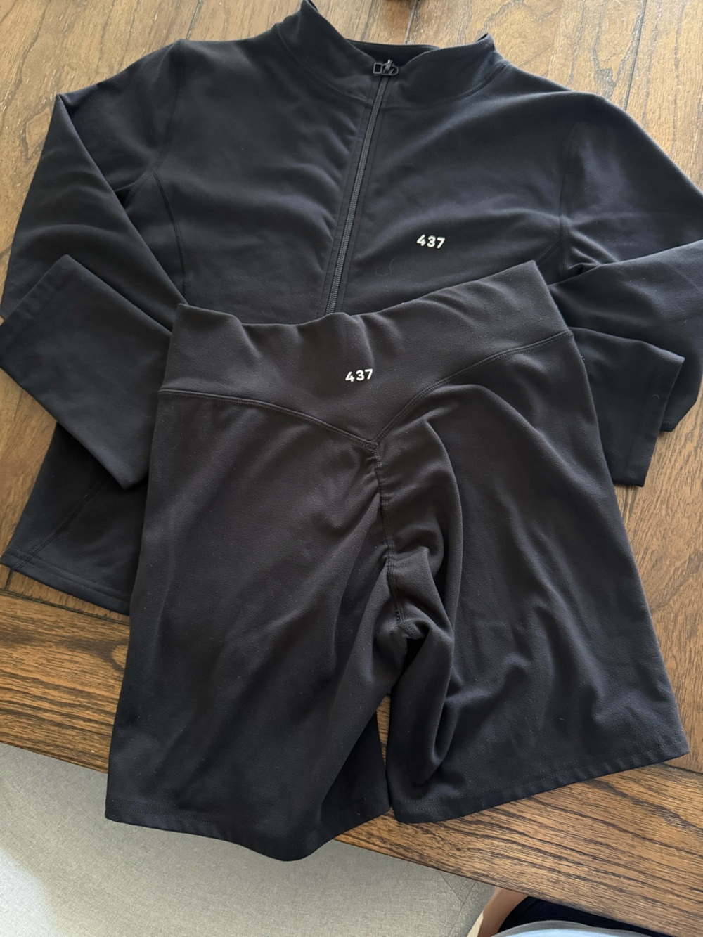 437 the curve jacket and v shorts set